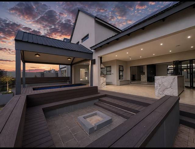 6 BEDROOM HOUSE FOR SALE IN MIDSTREAM HEIGHTS